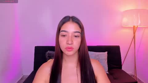 Snapshot of antonella_grayy chatting on 06/26/26, 02:32 Antonella Grayy online show from 06/26/26, 02:32