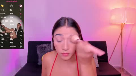 Snapshot of antonella_grayy chatting on 07/01/26, 02:18 Antonella Grayy online show from 07/01/26, 02:18