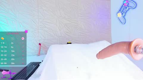 Snapshot of antonella_jae chatting on 03/06/25, 11:42 Anto online show from 03/06/25, 11:42