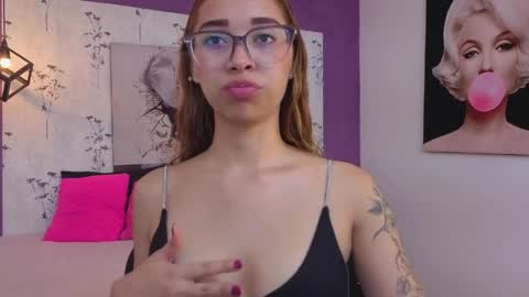 Antonella online show from 05/21/26, 12:56