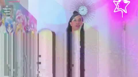 Snapshot of antonella_moon145 chatting on 12/16/25, 08:36 Antonella Moon145 online show from 12/16/25, 08:36