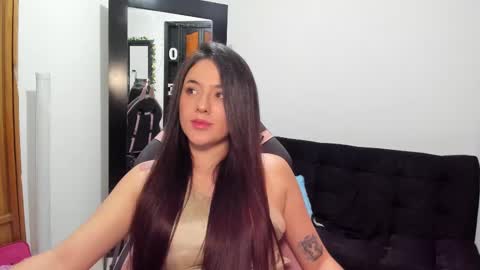 Snapshot of antonella_naughty1 chatting on 02/11/25, 06:22 antonella online show from 02/11/25, 06:22