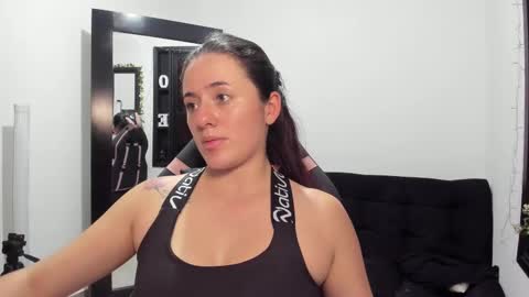 Snapshot of antonella_naughty1 chatting on 03/07/25, 10:32 antonella online show from 03/07/25, 10:32