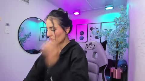 Antonella.  online show from 04/30/26, 01:06