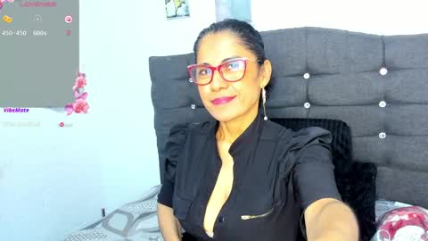 antonella_rizzo01 online show from 05/20/26, 01:34