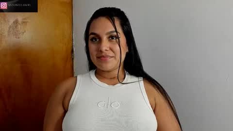 antonella_rod online show from 11/21/25, 08:29