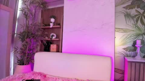 Antonella Rossi online show from 04/17/26, 08:01