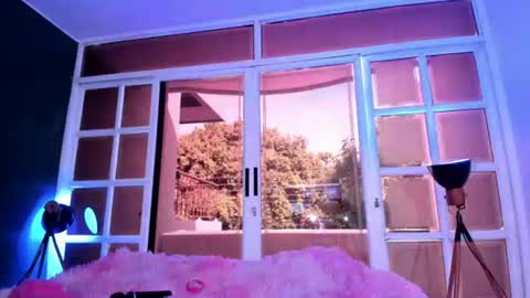 Snapshot of antonella_rossi24 chatting on 06/18/26, 07:40 Antonella Rossi online show from 06/18/26, 07:40