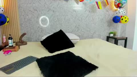 Snapshot of antonella_west chatting on 06/20/26, 09:28 Anto online show from 06/20/26, 09:28