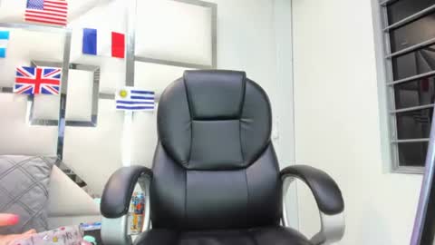 AntonelLaBlazee online show from 07/02/26, 05:24