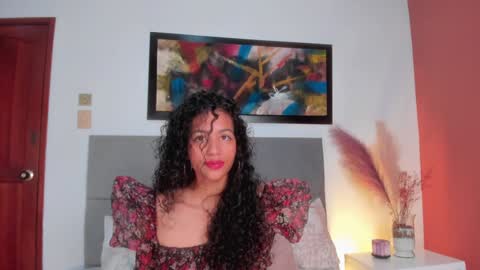 Snapshot of antonellahall_ chatting on 02/03/25, 11:42 AntonellaHall online show from 02/03/25, 11:42