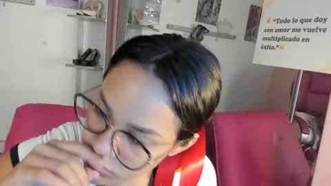 ANTONELLA online show from 06/25/26, 01:04
