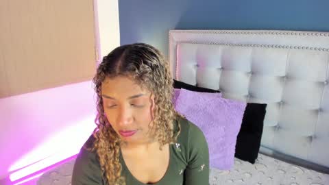 Sarah online show from 01/28/25, 03:46