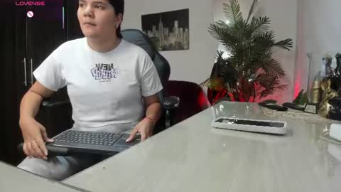Antonella  online show from 07/12/26, 01:02