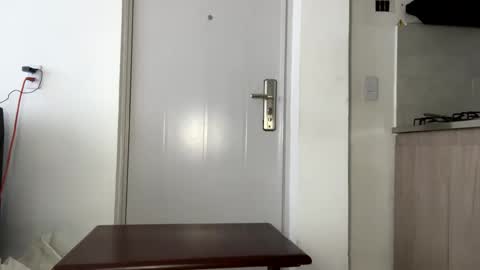 Snapshot of antonellarossii_ chatting on 12/01/24, 04:29 Antonella online show from 12/01/24, 04:29