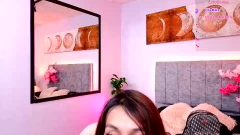 Snapshot of antonellastar24_ chatting on 10/06/25, 08:17 Antonella online show from 10/06/25, 08:17