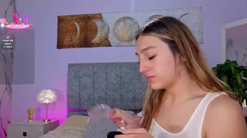  Antonella online show from 05/29/26, 08:18