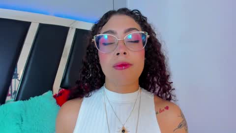 A N T O N E L L E  online show from 02/04/25, 11:38