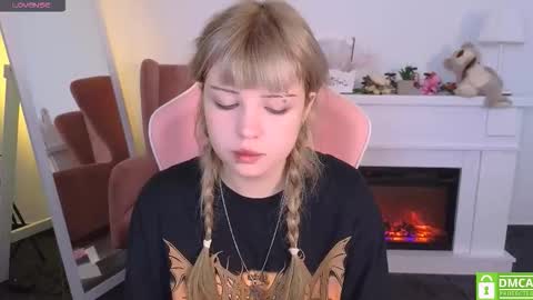 antonia_ferrero online show from 10/11/25, 09:08