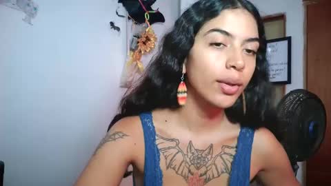 Antonia online show from 09/13/25, 07:57