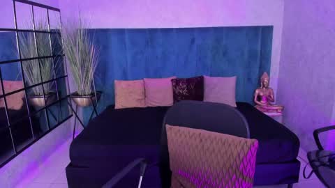 A N T O N I A online show from 05/20/26, 11:27