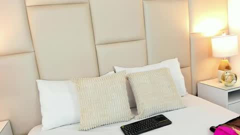 Snapshot of antoniaross chatting on 01/16/26, 11:58 Antonia online show from 01/16/26, 11:58