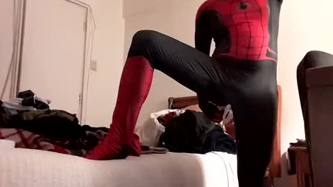 antonino85 online show from 10/12/25, 07:18