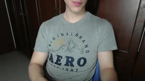 Snapshot of antonio_ricci chatting on 10/13/25, 12:43 antonio_ricci online show from 10/13/25, 12:43