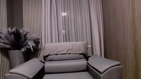 Snapshot of antoniovalentinidiamond chatting on 04/22/26, 06:42 HI My name is Antonio online show from 04/22/26, 06:42