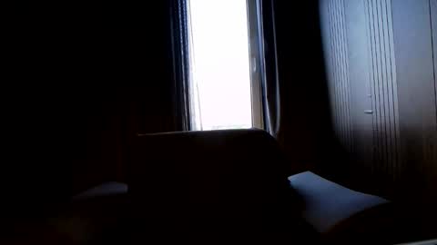 Snapshot of antoniovalentinidiamond chatting on 05/20/26, 06:25 HI My name is Antonio online show from 05/20/26, 06:25