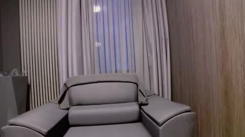 Snapshot of antoniovalentinidiamond chatting on 05/22/26, 06:57 HI My name is Antonio online show from 05/22/26, 06:57