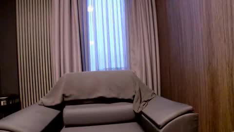 Snapshot of antoniovalentinidiamond chatting on 05/31/26, 06:42 HI My name is Antonio online show from 05/31/26, 06:42
