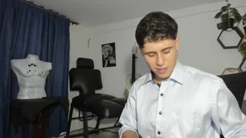 antonnello_ online show from 03/08/25, 11:39