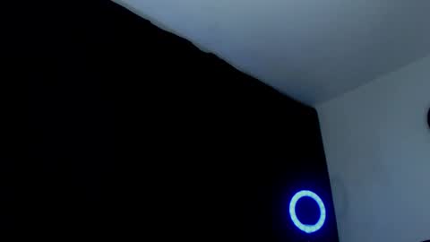 Instagram miguelangel1802  online show from 03/10/25, 03:23