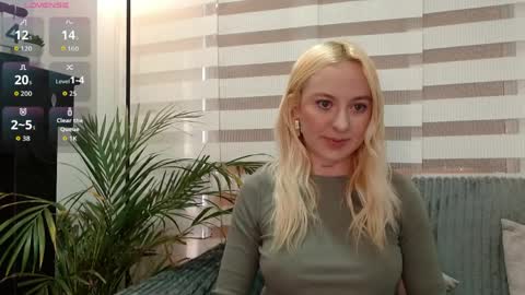 Antonia online show from 04/04/26, 10:18