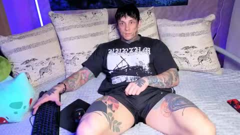 Tom online show from 11/11/25, 05:29