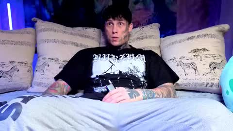 Tom online show from 12/23/25, 06:00