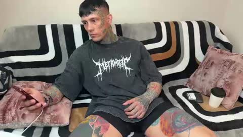 Tom online show from 07/08/26, 07:02