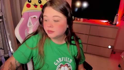   Independent model  online show from 01/31/26, 07:11