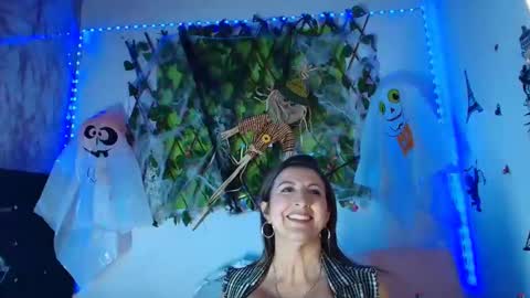 any mour online show from 10/25/25, 06:46