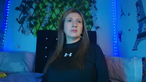 any mour online show from 11/23/25, 06:41