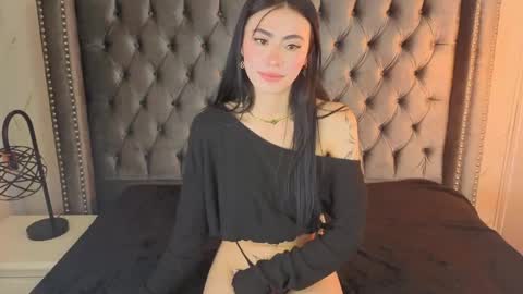 anya_belth online show from 04/16/26, 09:39