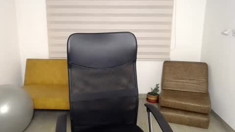 anyaluxx online show from 07/02/26, 01:16