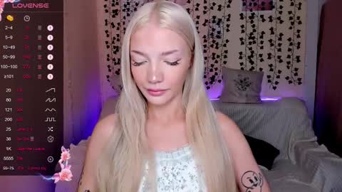 Anya online show from 12/03/25, 02:08