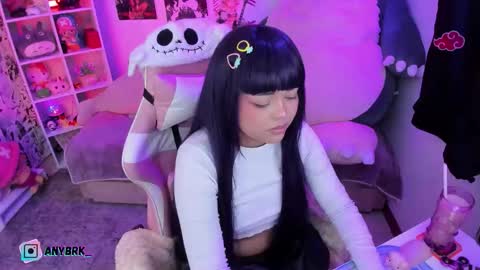 Any online show from 10/08/25, 01:47