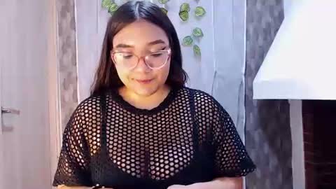anyela_donecm online show from 04/11/26, 08:02