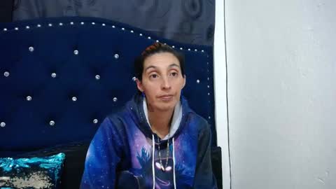 anyu online show from 01/13/25, 08:26