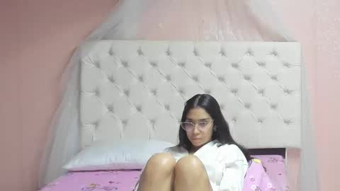 Aome Rainbow online show from 11/15/25, 07:05