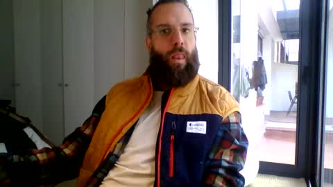 apc_3 online show from 02/19/26, 09:16