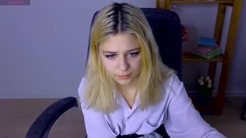 ApheliaStar online show from 11/02/25, 04:09